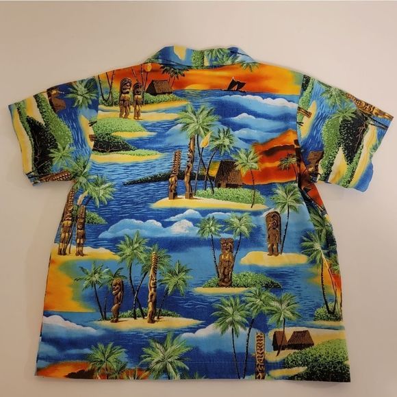 Authentic Hawaiian Toddler Outfit - Picture 4 of 6